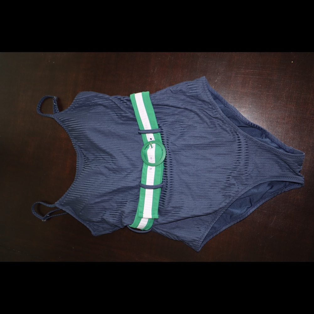 Jessica Simpson swimsuit
